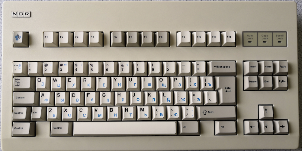 keyboard with WKL TKL layout